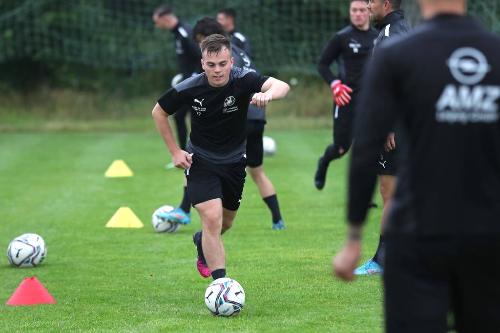 Linus Zimmer ist gebürtiger Leipziger und spielte schon in der Jugend für den FC Lok Leipzig.