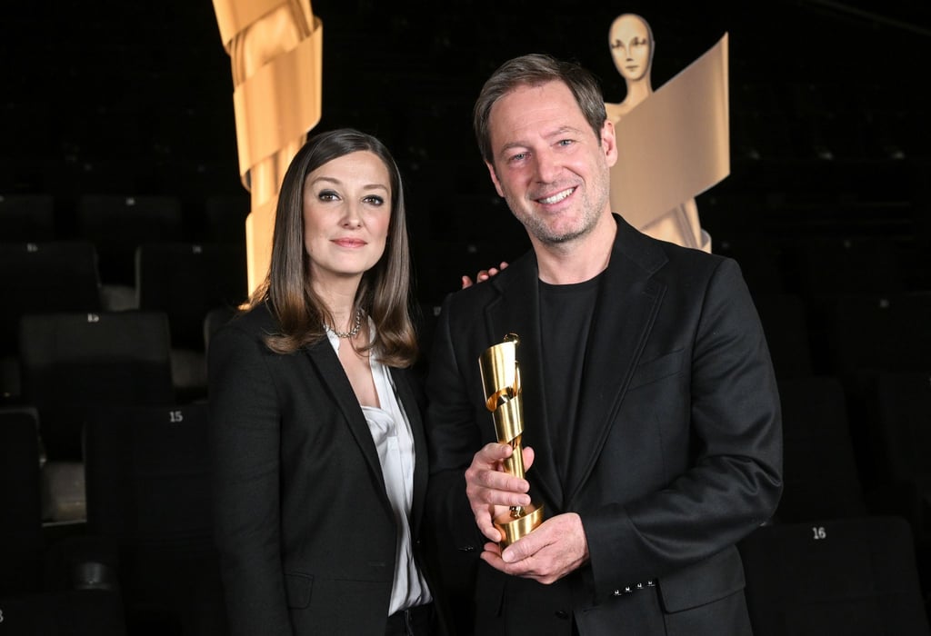 Die Schauspielerin Alexandra Maria Lara und der Regisseur Florian Gallenberger bei einem Fototermin zur Bekanntgabe der Nominierungen für den Deutschen Filmpreis im Mai. Die Auszeichnungen werden am 24. Juni verliehen.