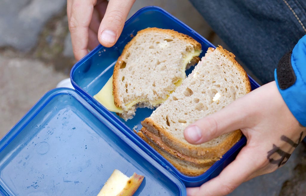 Nicht jeder Schüler bringt eine gut gefüllte Brotdose mit in die Schule. Immer mehr kommen ohne.