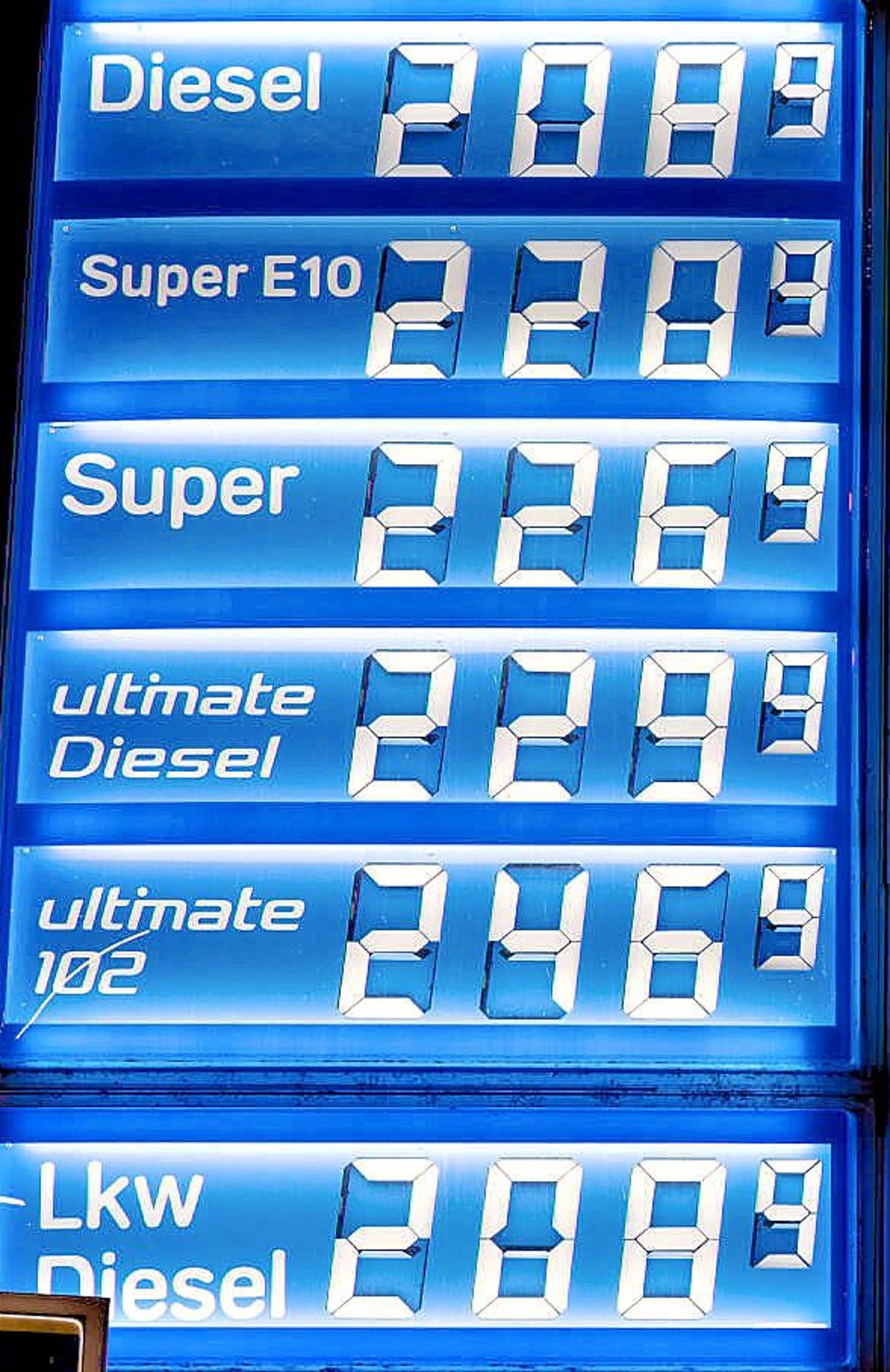 Symbolfoto - Zahl der Diesel-Diebstähle in Mansfeld-Südharz ist gestiegen