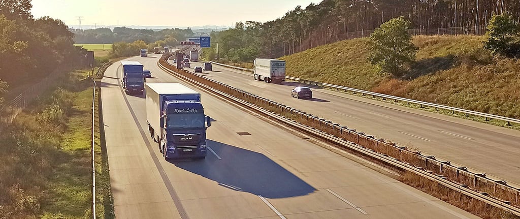 Die A 2 bei Hohenwarthe und Lostau. Landrat Steffen Burchhardt hatte mehr Lärmschutz gefordert.