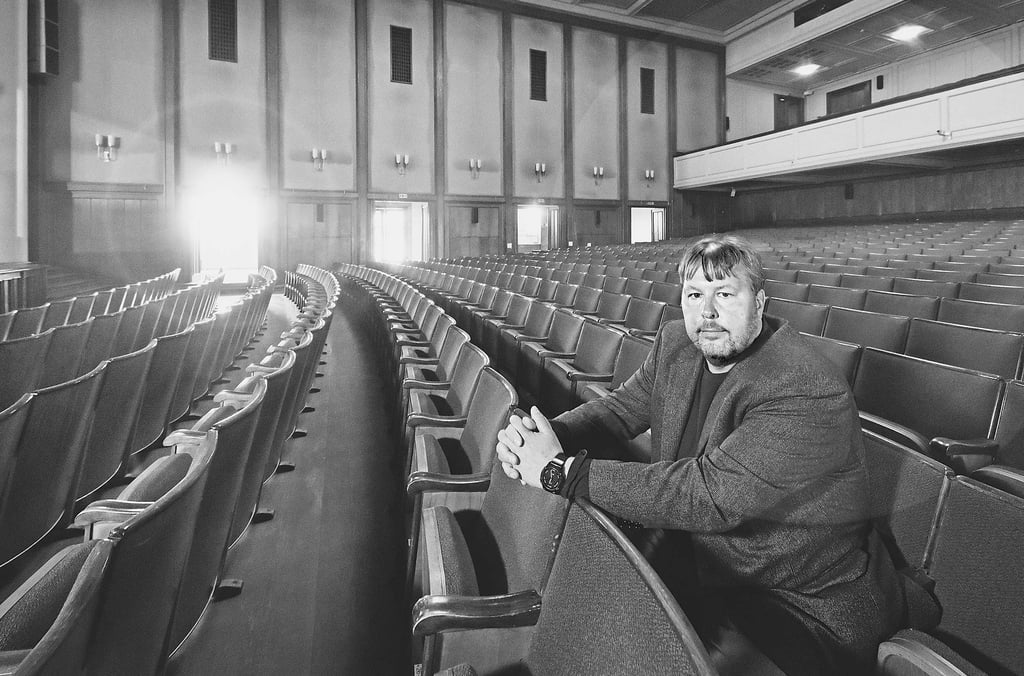 Matthias Goßler - hier im großen Saal des Kulturpalastes - starb bei einem Verkehrsunfall.