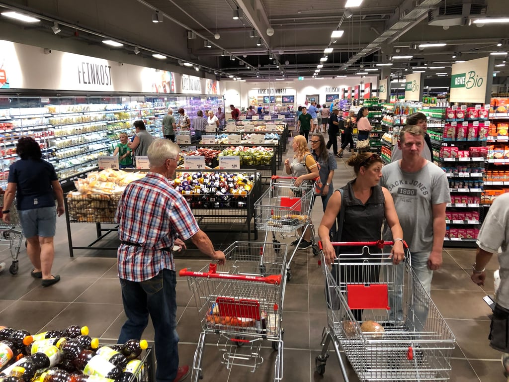 Eröffnung Rewe EKZ Schöne Aussicht Leißling