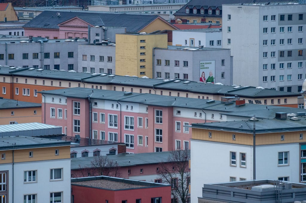 In den Stadtteilen Buckau und Hopfengarten in Magdeburg könnten neue Bauplätze entstehen.