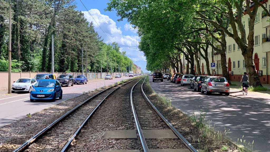 Die Elsa-Brändström-Straße soll 2024 saniert werden.