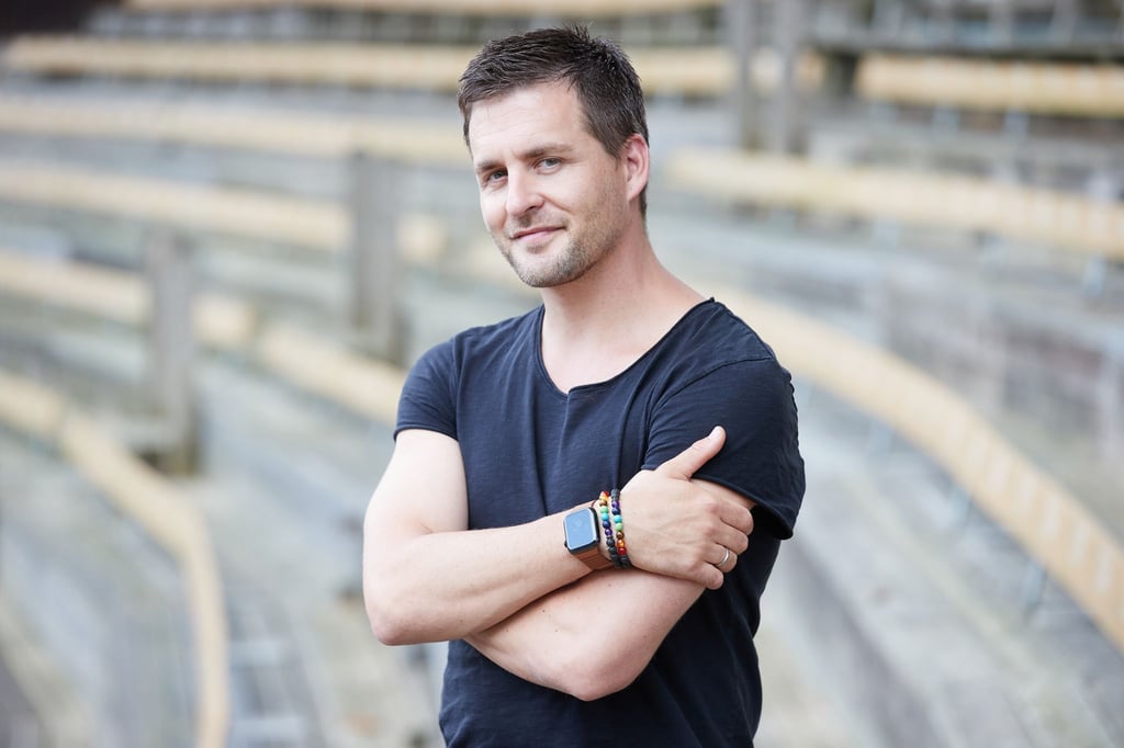 Wegen Corona verpasst Alexander Klaws die Premiere von „Der Ölprinz“.