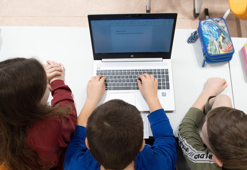 Sachsen-Anhalt testet balsd an einigen Schulen im Land ein „4 plus 1“-Modell. Am fünften Tag ist sogenanntes Distanzlernen vorgesehen.