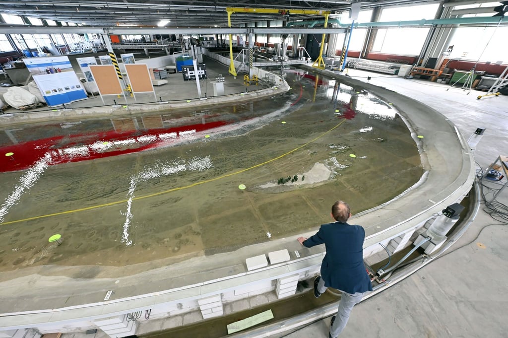 Das Modell des „Jungferngrundes“ in der Bundesanstalt für Wasserbau (BAW).