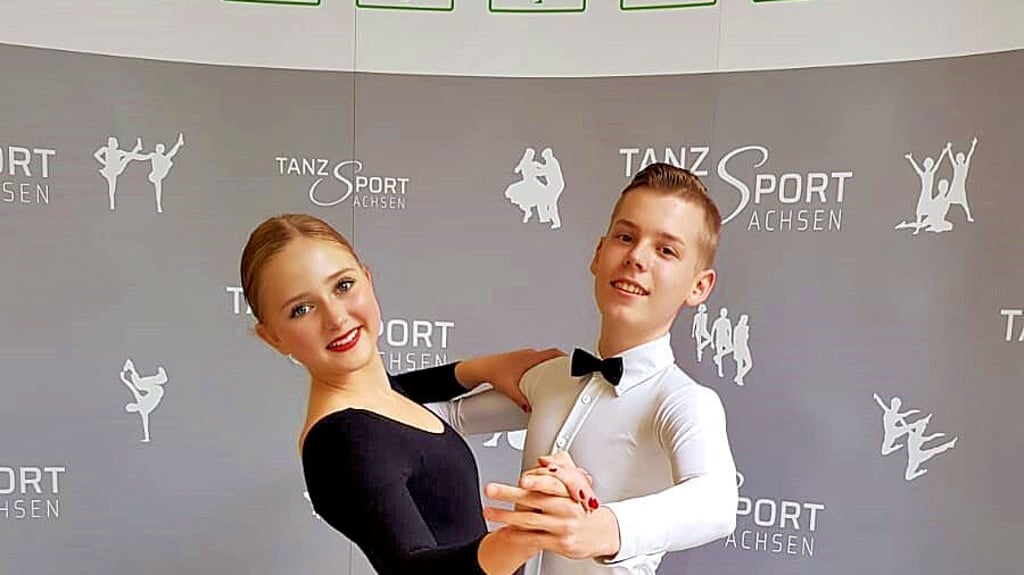 Finn Hildebrandt mit seiner Tanzpartnerin Fynne Moser