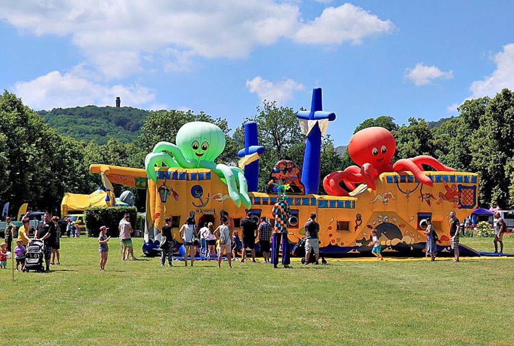 Vor dem löwenstarken Kinderfest am Sonntag, 26. Juni, in Blankenburg präsentiert sich der Thiepark wieder bestens präpariert für die Hüpfburgen, Spielfelder und Mitmach-Areale.