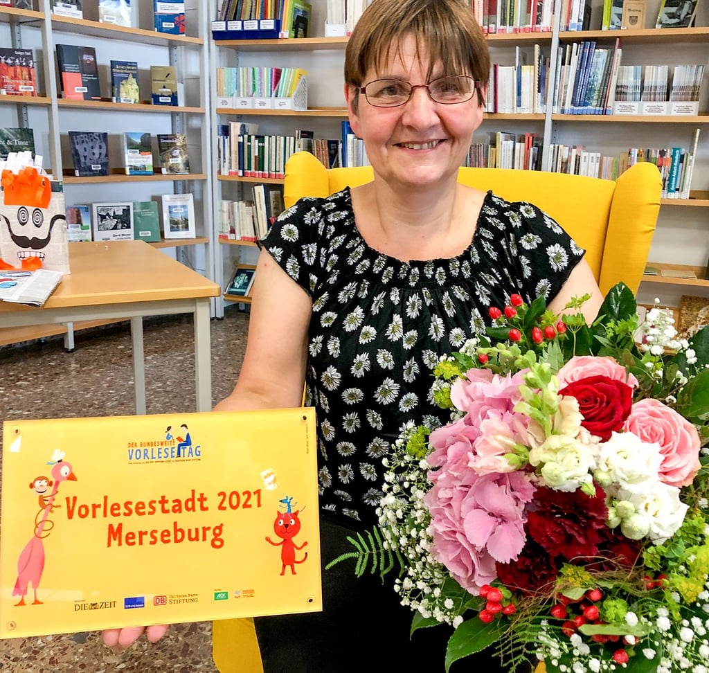 Annett Baumgärtel engagiert sich seit vielen Jahren für das Vorlesen in Schulen und Kitas, aber auch in Altenheimen und im Klinikum.