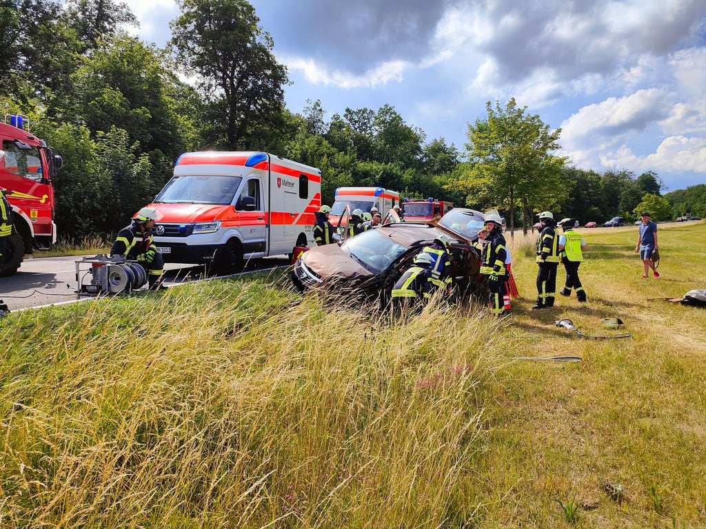 Auf der B242 kam es zu einem Unfall.
