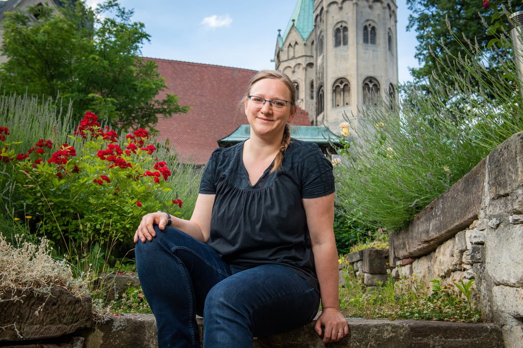 Nach ihrer Ordination am 8. Mai im Magdeburger Dom ist Christiane Reschke Pfarrerin. Am 2. Juli findet in der Freyburger Stadtkirche St. Marien ein Begrüßungsgottesdienst statt.