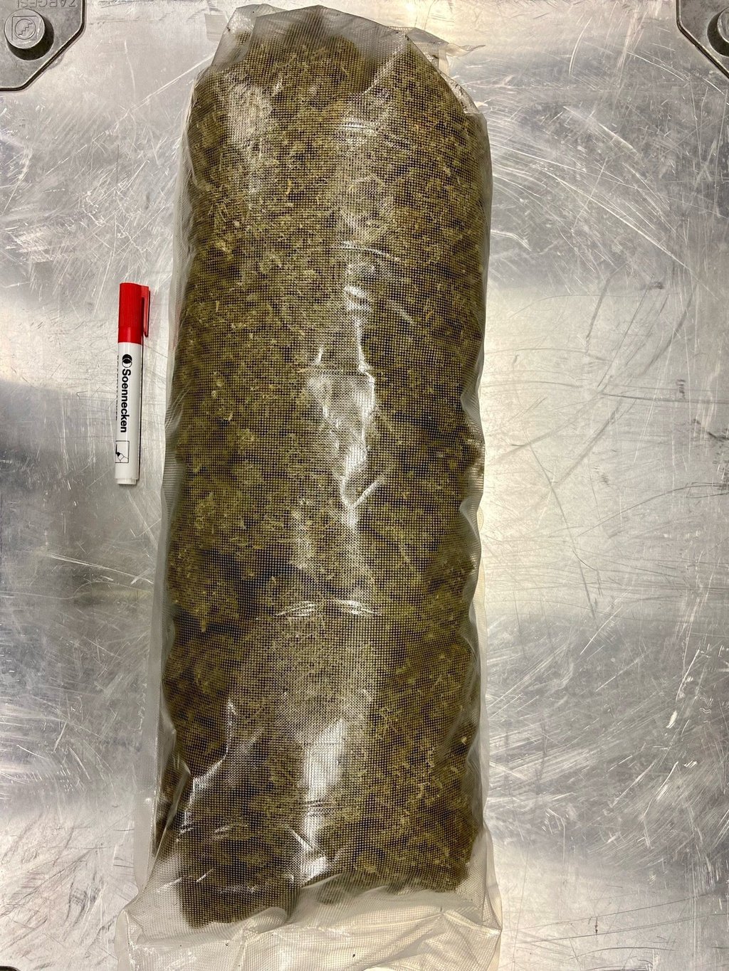 Ein Beutel mit Cannabis, gefunden in Sachsen-Anhalt.