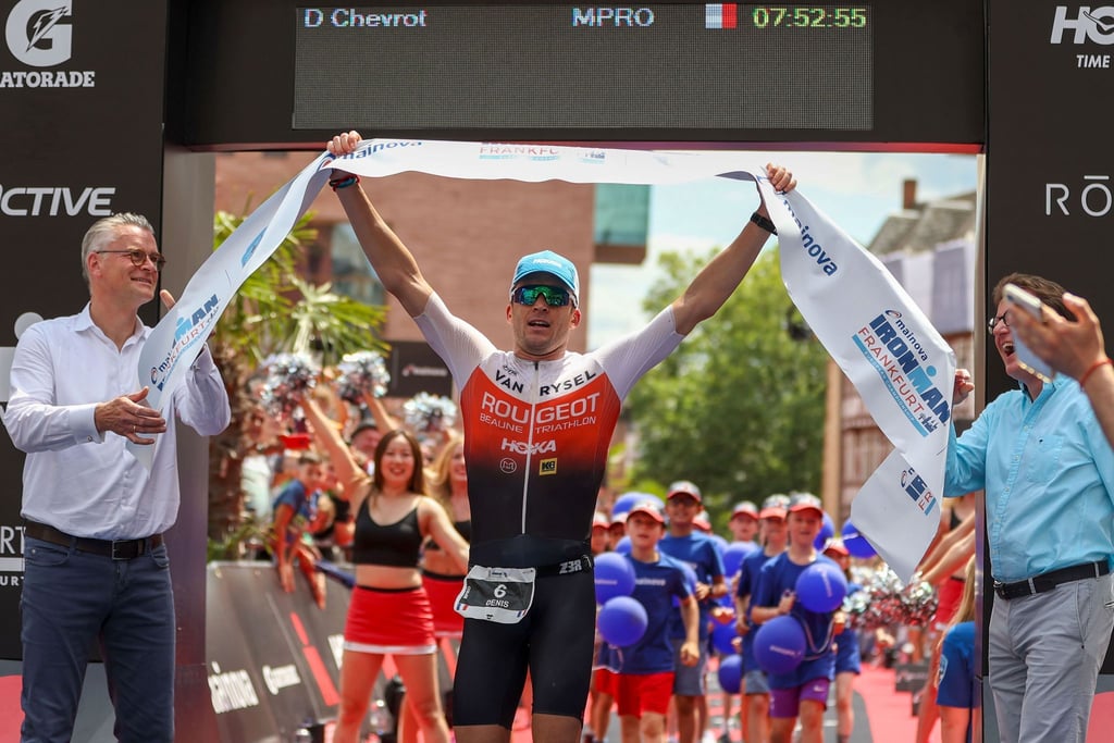Der Franzose Denis Chevrot siegte bei der Triathlon-EM in Frankfurt.