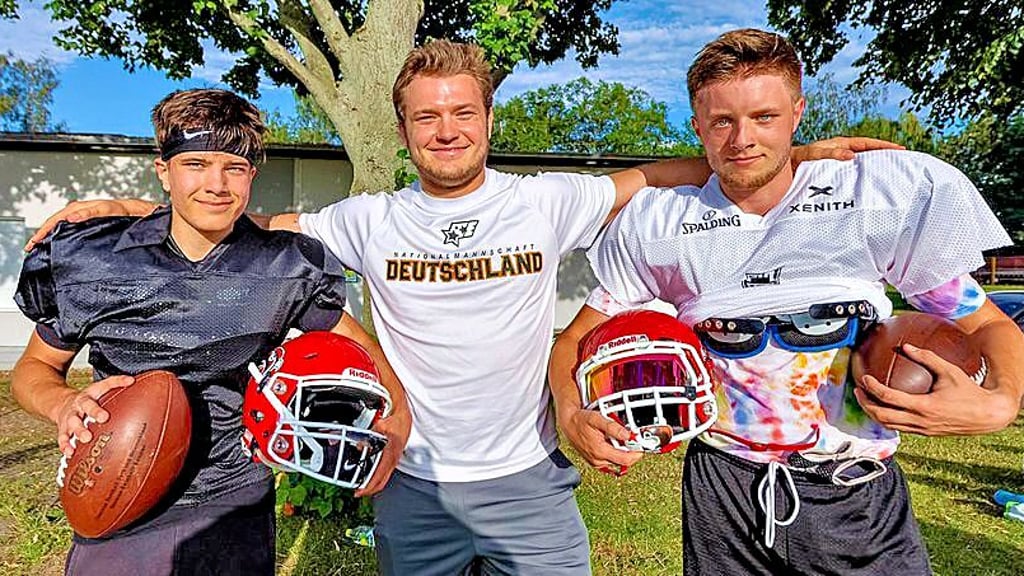 Die Brüder Emil, Florian und Camillo zur Nieden im Sommer 2020