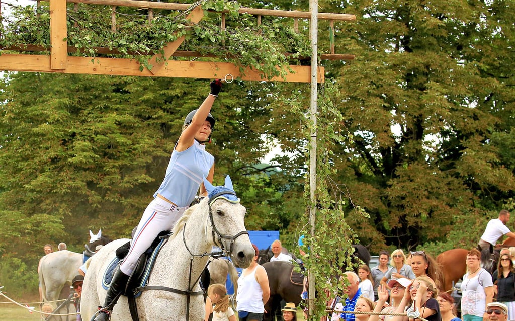 Die Siegerin beim Ringreiten in Kleinmühlingen: Vanessa Schulze.