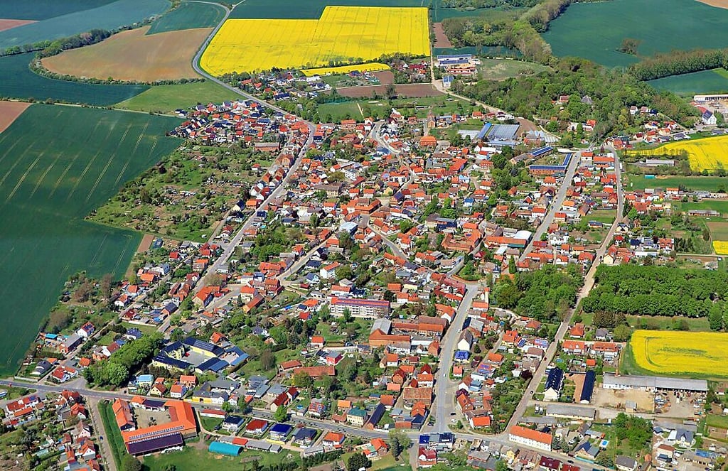 Hornhausen von oben: Ab dem kommenden Wochenende herrscht hier Feststimmung.