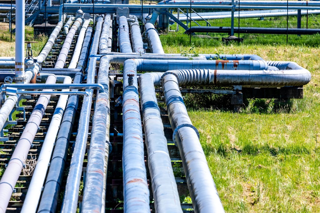 Strom und Gas werden immer teurer. Bleiben deswegen Schwimmbäder kalt und Straßenlaternen dunkel?