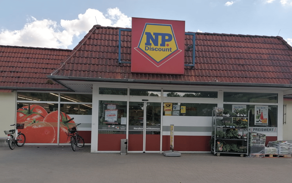 Der NP-Markt in Goldbeck an der Babener Straße soll umziehen. Das dortige Grundstück ist in privater Hand. Die Verantwortlichen der Konsumgenossenschaft Seehausen haben eine Fläche in Goldbeck erworben.