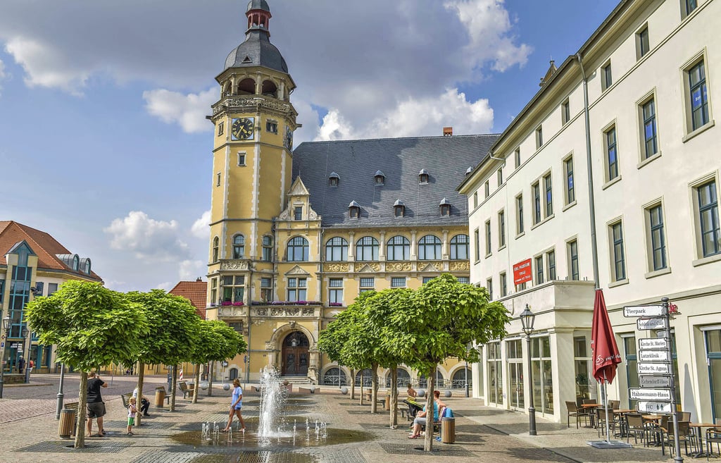 Ob im Köthener Rathaus zukünftig ein Bürgermeister oder ein Oberbürgermeister residiert, hängt davon ab, wer die Wahl 2023 gewinnt.