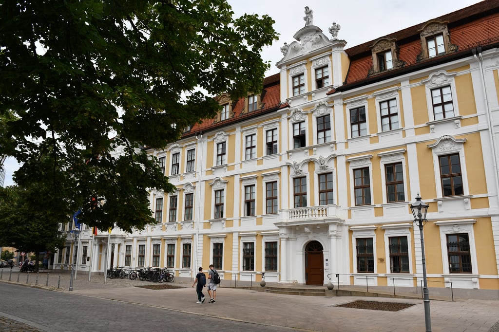 Das Landtagsgebäude am Domplatz in Magdeburg.