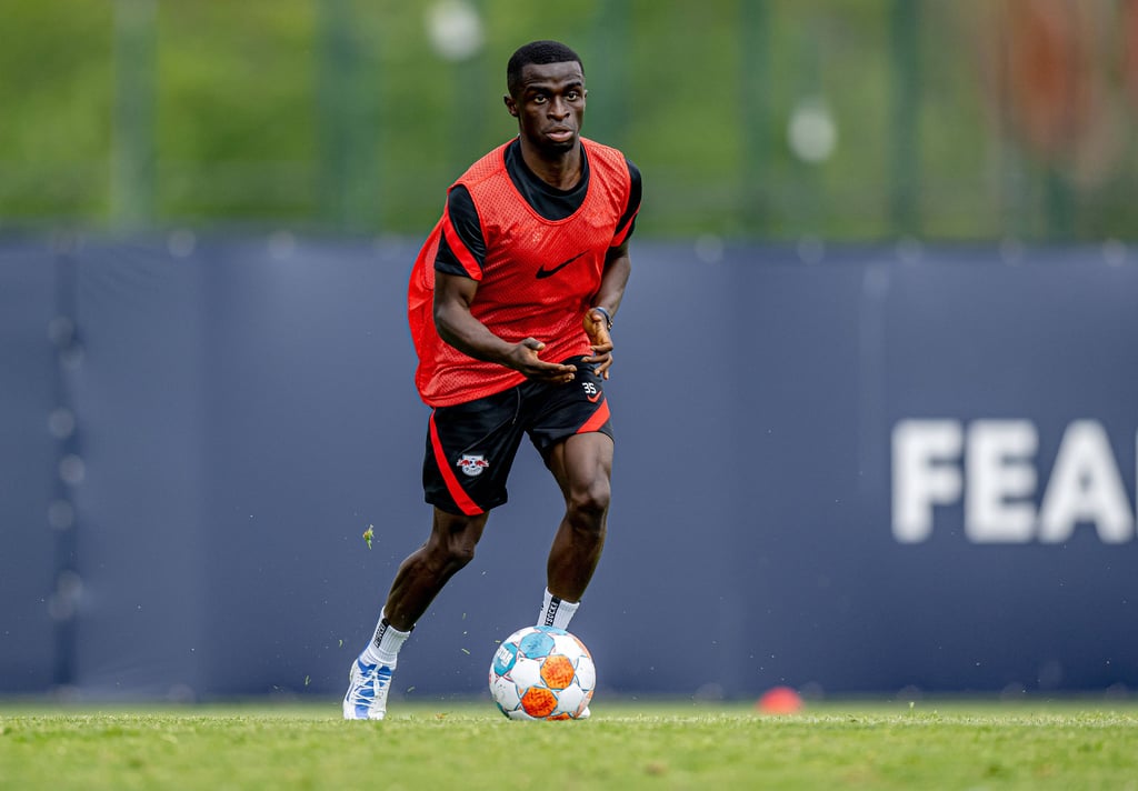 Trainierte am Mittwoch beim 1. FC Magdeburg mit: Solomon Bonnah. Der Rechtsverteidiger ist momentan bei RB Leipzig unter Vertrag.