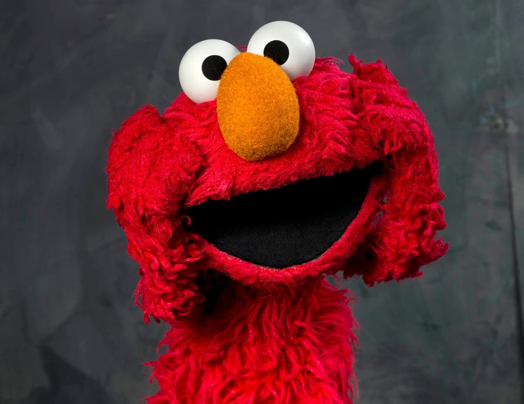 Elmo aus der „Sesamstraße“ hat sich gegen Corona impfen lassen.