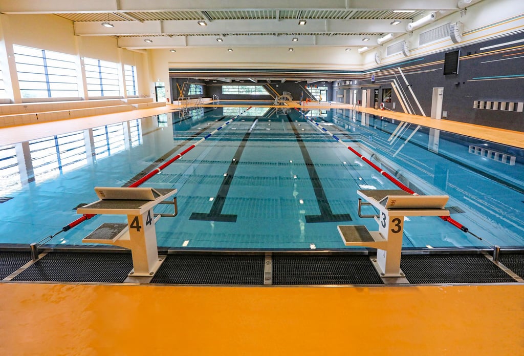 Auch das Sportbad Dessau ist betroffen. Das Wasser im Becken wird ein bis zwei Grad kälter.
