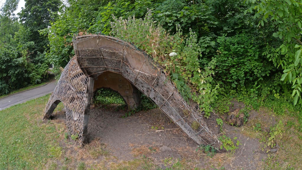 Der alte Kletterelefant am Zoo in Aschersleben bietet ein trostloses Bild.