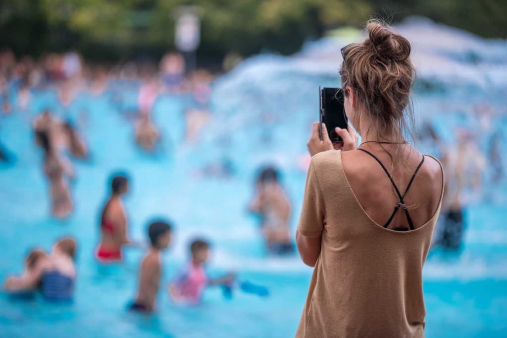 Es wird bald freies Internet im Freibad Salzwedel geben, nur darf keiner ein Gerät mit aufs Gelände bringen.