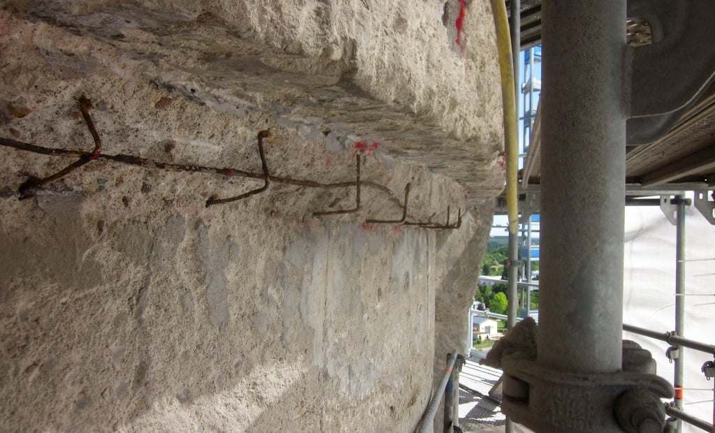 So sieht es derzeit unter der Plane am Wasserturm aus.