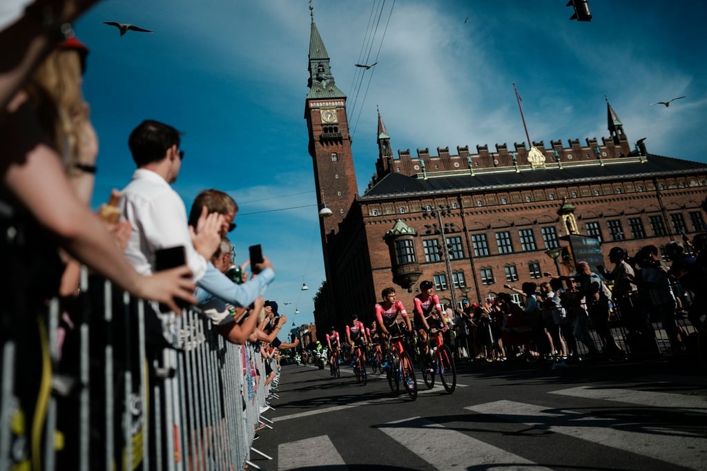 Dänemark feiert sich und den Tour-Start.
