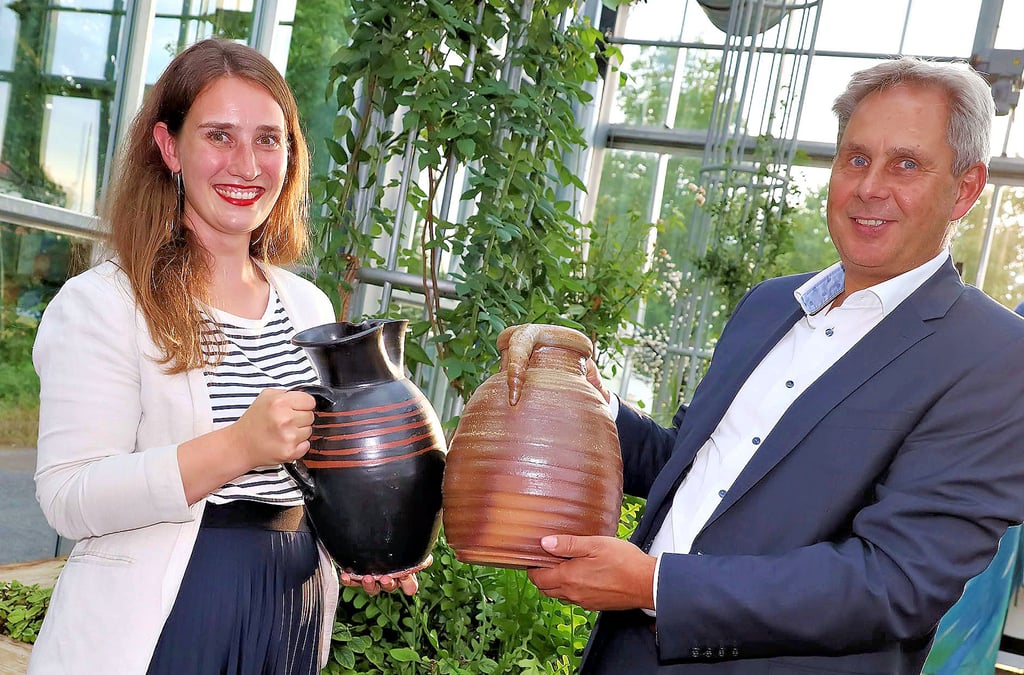 Preisträger des Unternehmergeistes: Julie Landgraf von Newcycle aus Sanhgerhausen und Günther Blesch von BB Stanz- Und Umformtechnik Berga.