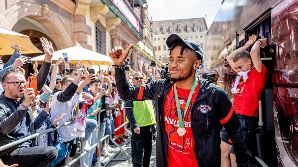 Christopher Nkunku hat womöglich gar keine Ausstiegsklausel bei RB Leipzig.
