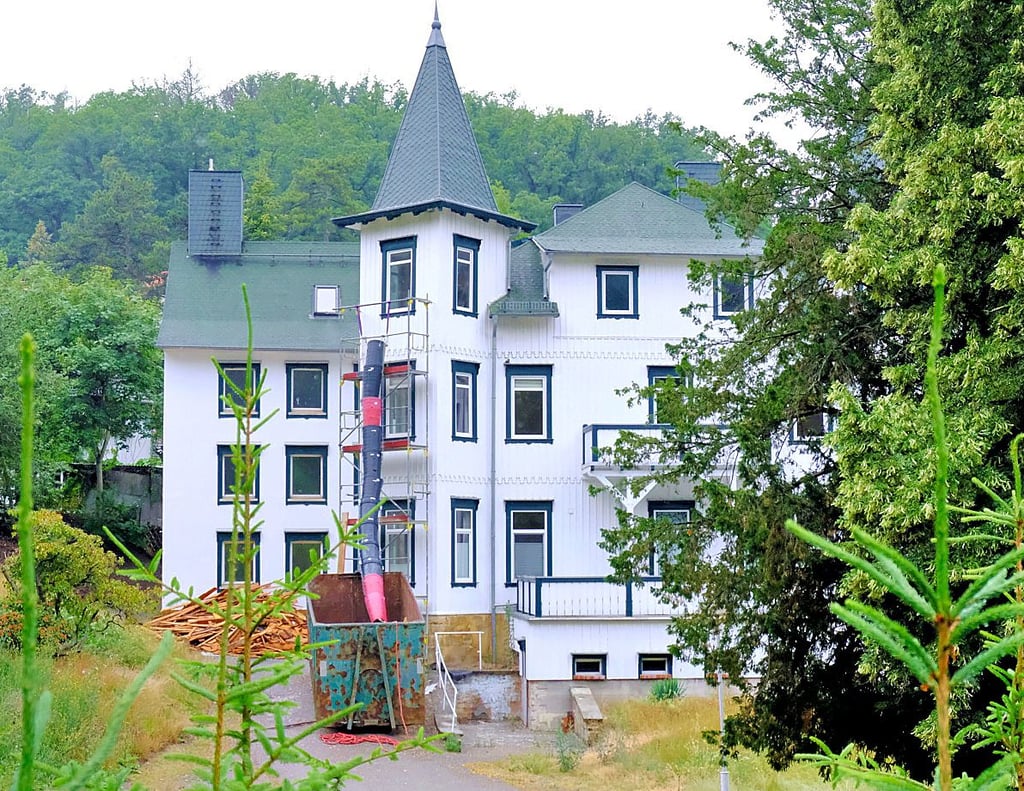 Eines der aktuellen Sanierungsprojekte der Wohnungsgenossenschaft: die Villa am Schieferberg in Blankenburg. Diesem Schmuckstück soll neues Leben eingehaucht werden. Entstehen sollen dort fünf bis sechs Wohneinheiten.