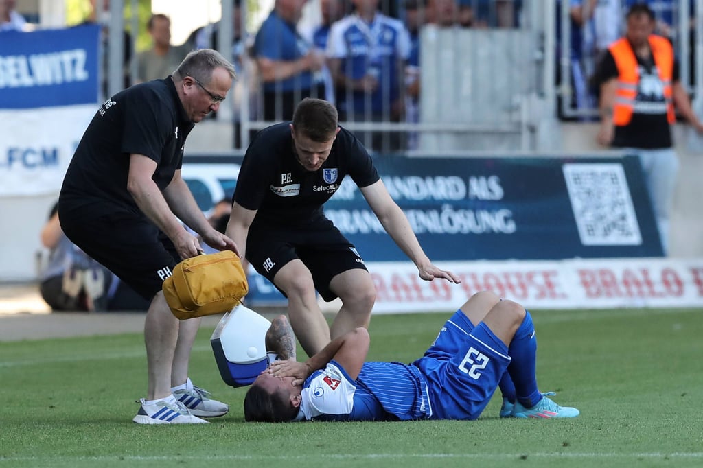 Baris Atik musste beim Testspiel gegen Union Berlin verletzt ausgewechselt werden.