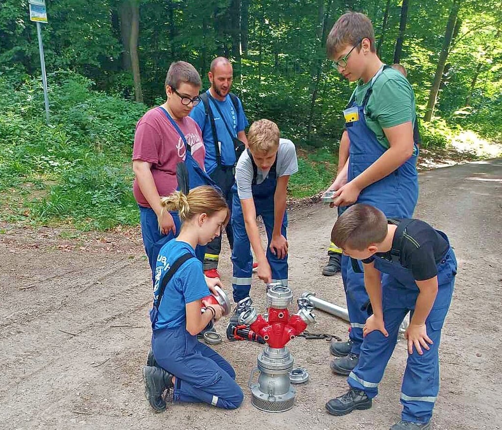 Beim Orientierungsmarsch mussten verschiedene Stationen durchlaufen werden.