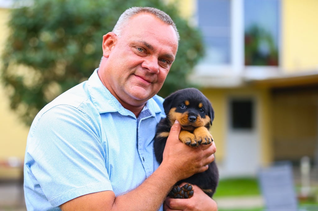 Michael Arlet züchtet seit 25 Jahren Rottweiler in Lochau.