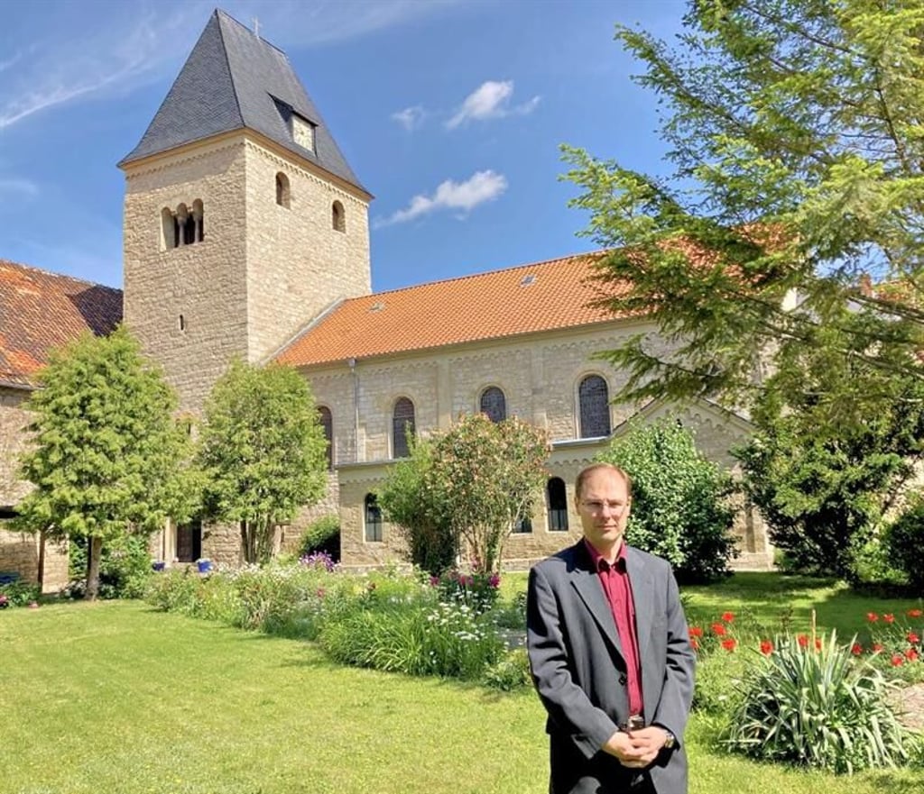Michael Schmidt, Bürgermeister der Gemeinde Hedersleben , wirft das Handtuch.