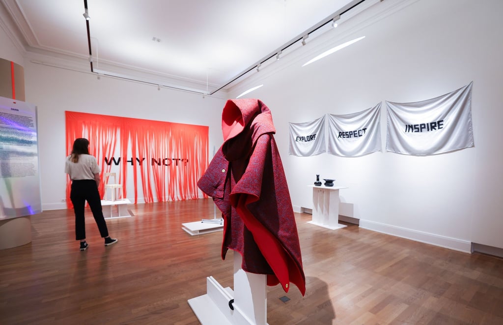 „Ask Me if I Believe in the Future“: Vier internationale Designerinnen und Designer zeigen im Museum für Kunst und Gewerbe in Hamburg bis zum 23. Oktober mit ihren Arbeiten ihre Interpretation der Zukunft, ihre Erwartungen und Visionen.