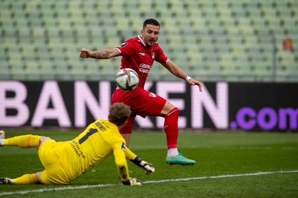 Sercan Sararer spielt beim FCM vor.