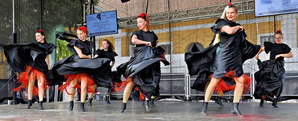 Für ordentlich Stimmung werden bei der ersten Heimatfest Schlagernacht auch die Mädels vom Bühnen-, Tanz- und Show-Verein O'Blue sorgen.