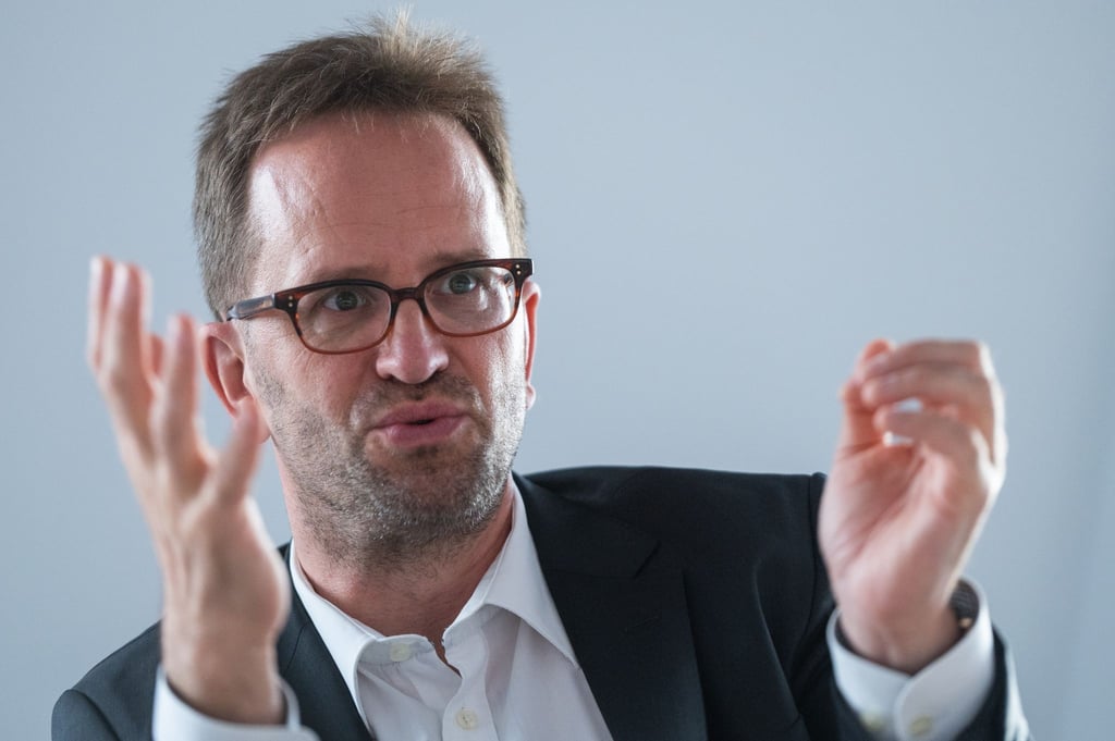 Klaus Müller, Präsident der Bundesnetzagentur, spricht bei einem Interview.