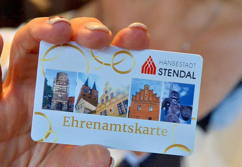 So wird die Stendaler Ehrenmtskarte aussehen. Sie kann ab sofort beantragt werden.