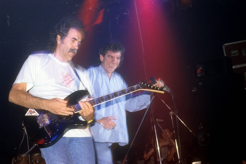 "Nazareth", im Bild Manny Charlton und Sänger Dan McCafferty während eines Konzertes 1989 in Berlin. Nazareth gehörte zu den einflussreichsten Rock-Bands. Nun ist der ehemalige Gitarrist Manny Charlton gestorben.