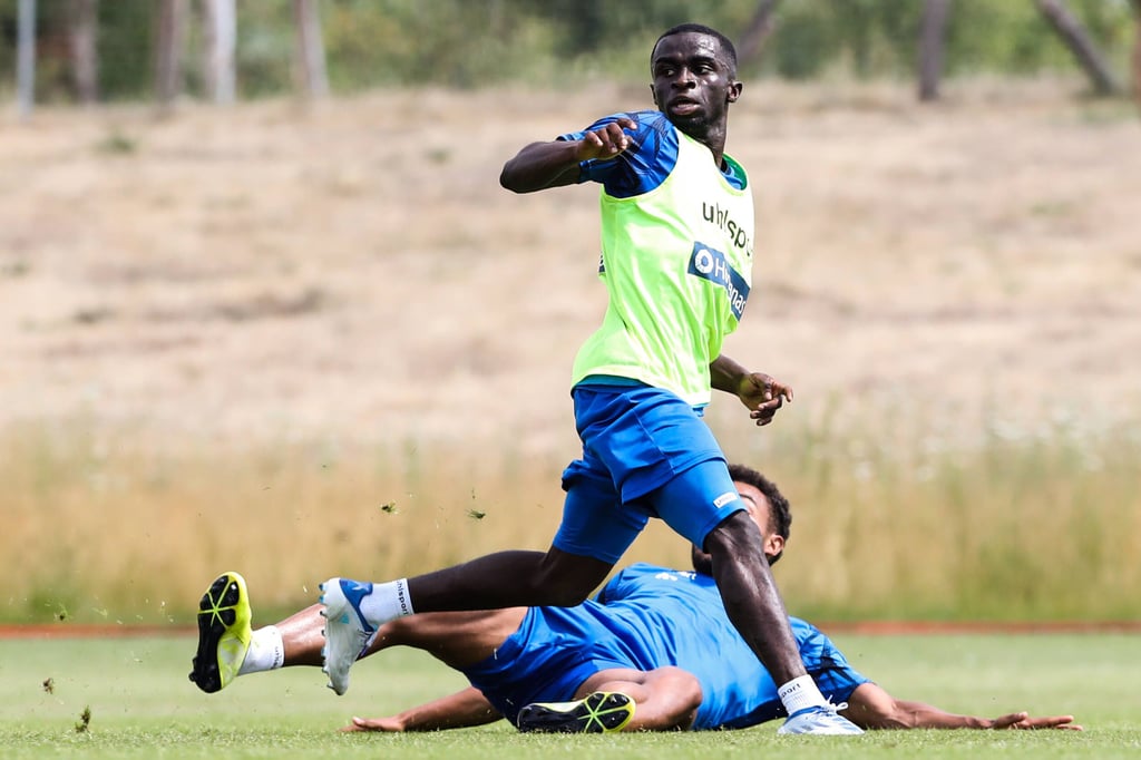 Solomon Bonnah beim Probetraining in Magdeburg.