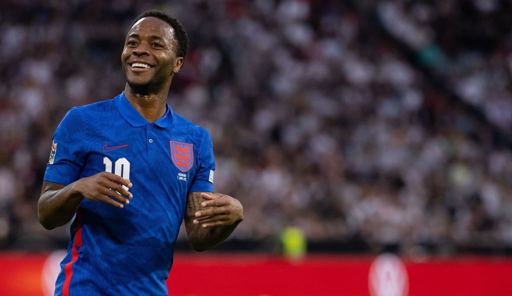 Englands Raheem Sterling in Aktion.