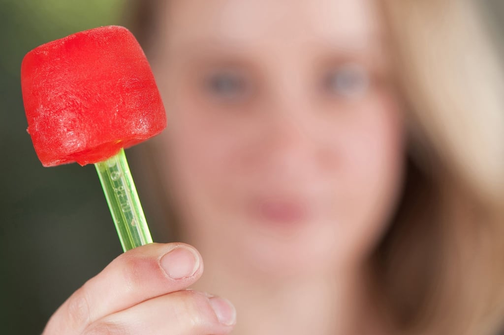 Eis am Stiel geht auch selbstgemacht. Popsicle heißt der Trend aus den USA. Er kommt in vielerlei Form und Farben daher.