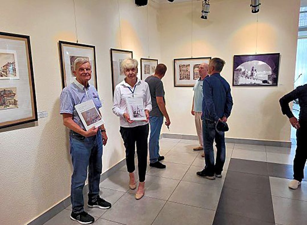 Heinz Wehmeier (l.), Ausstellungseröffnung im Historischen Museum Mogiljow